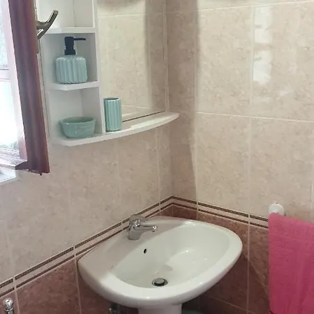 Apartman Karmen *